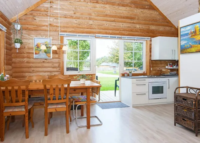 4 Person In Hovborg-by Traum *